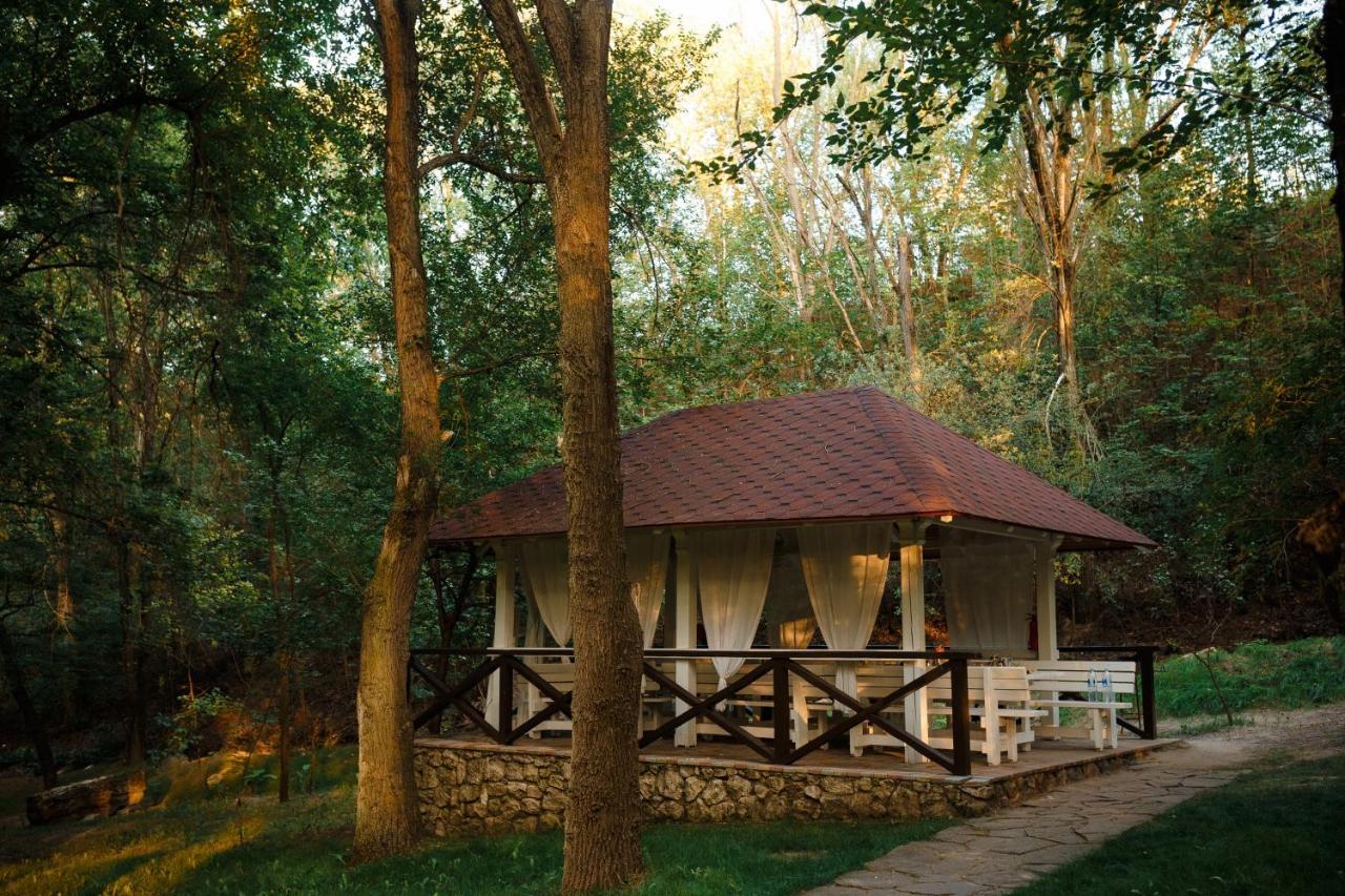 Sky Land Camping & Resort Cricova 外观 照片